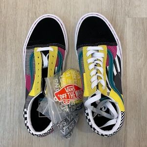 NEW Patterned lace up vans